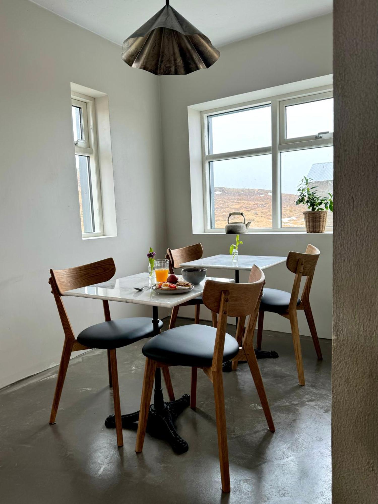 Lindarholl Guesthouse Stori-Bakki Eksteriør bilde