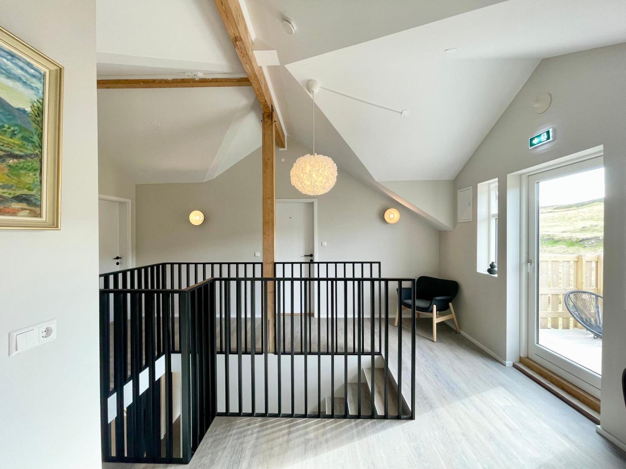 Lindarholl Guesthouse Stori-Bakki Eksteriør bilde